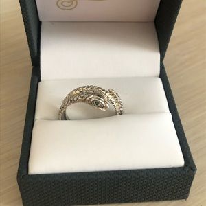 16K Gold Snake Ring W/Emerald Eyes SZ 6